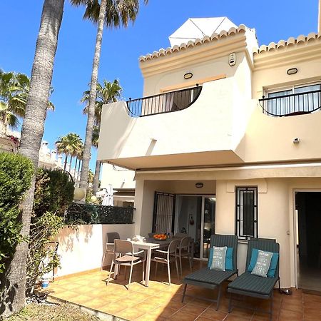 Stylish Townhouse In Beachfront Complex Marbella Eksteriør billede