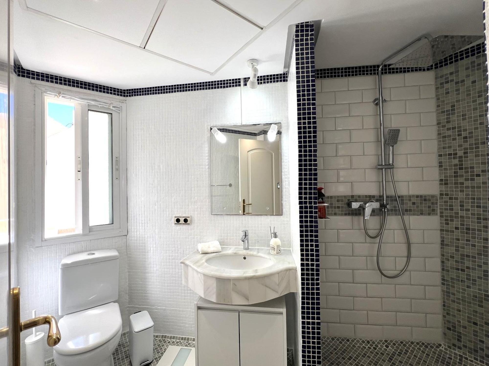 Stylish Townhouse In Beachfront Complex Marbella Eksteriør billede